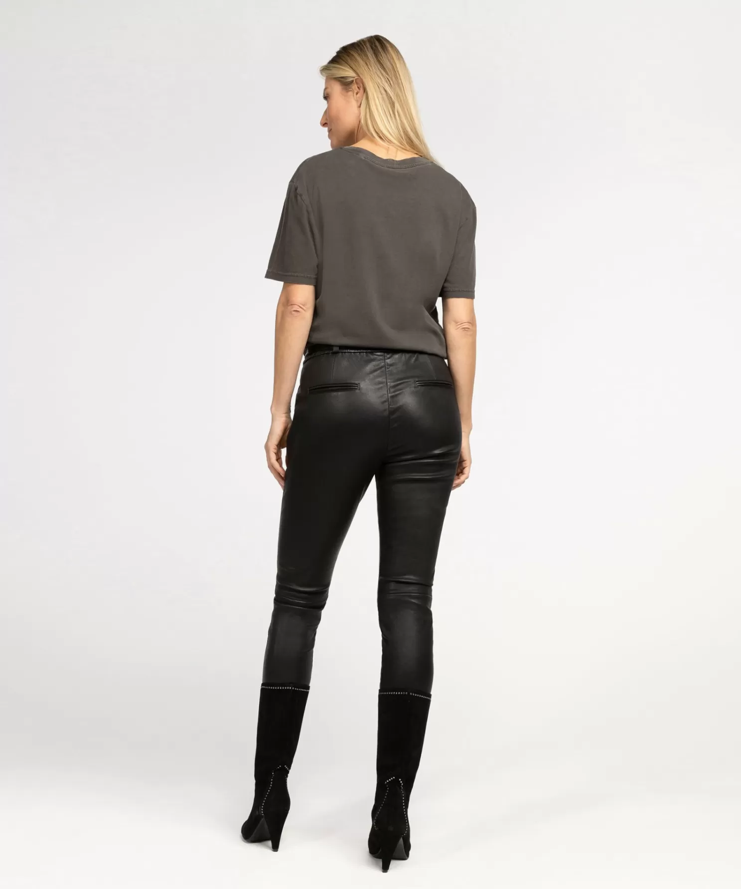 IBANA Tops-Tee Attitude Vintage Black With White